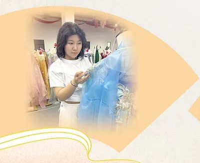 开云官方网群众日报存眷曹县00后打扮设想师张子晨：让传统衣饰迸发新的性命力